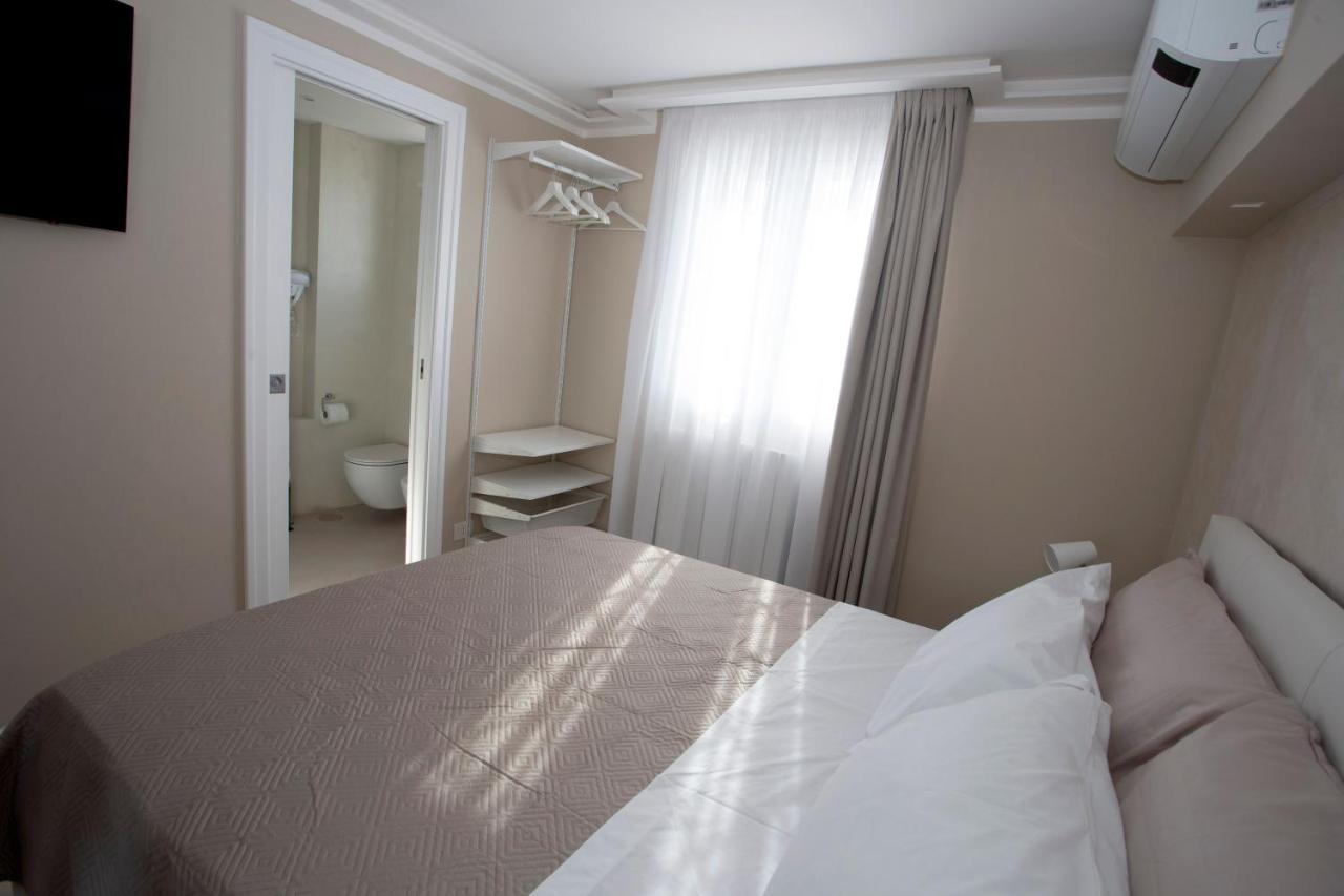 B&B Dolce Sogno Napoli Bagian luar foto