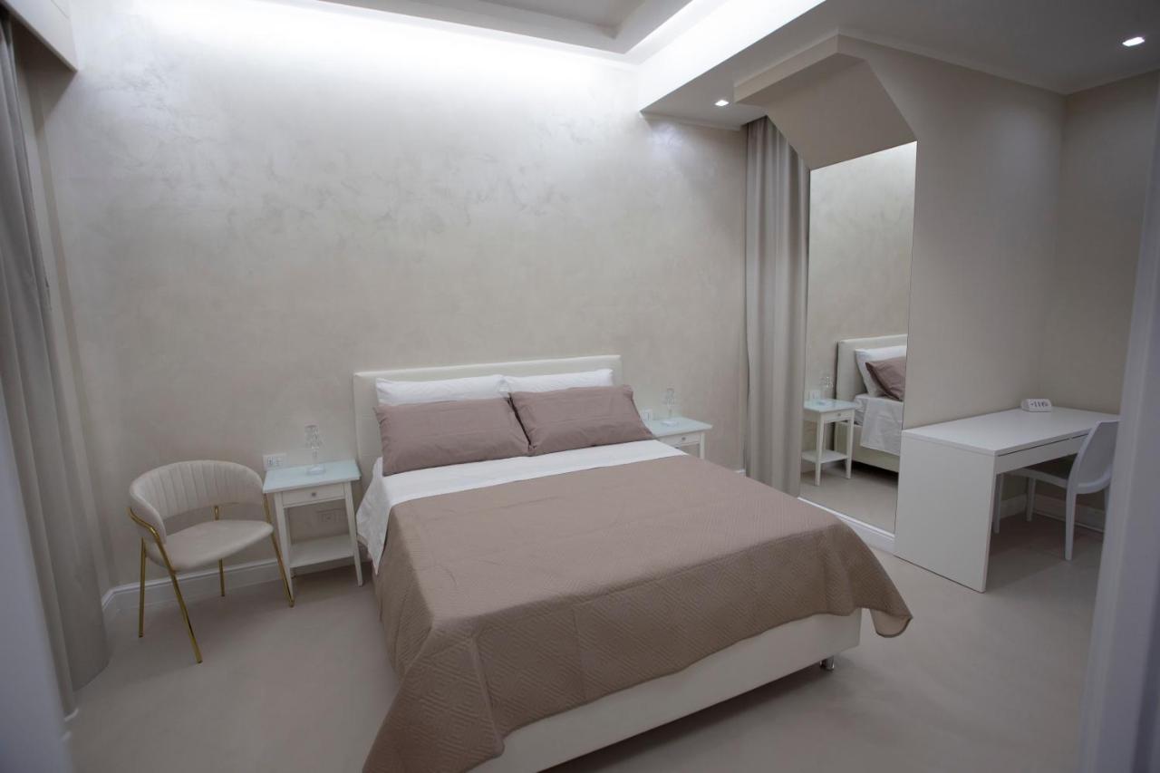 B&B Dolce Sogno Napoli Bagian luar foto